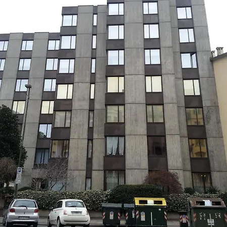 ホテル Marconi Loft 2*